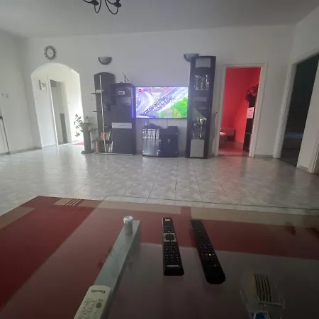 Apartament Gabe's Nest Urom